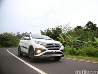 Berita Populer: Toyota Rush Ditarik, Mobil Presiden BMW
