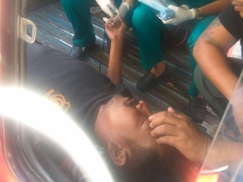 Dinsos Bawa Pria yang Sepekan Sakit dan Telantar di Koja