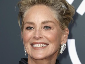 Dulu Pernah Mati Suri, Ini Rahasia Sharon Stone Tetap Memukau di Usia 59