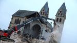Di Jerman Gereja Dibongkar untuk Perluasan Tambang Batubara