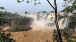 Foto: Air Terjun Raksasa di Perbatasan Dua Negara