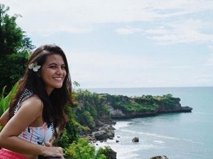 Ketika Marsha Aruan Menyelam untuk Kibarkan Sang Merah Putih