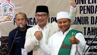 Pasangan yang kini dikenal dengan nama RINDU menjadi pasangan calon pertama yang mendaftar maju bertarung dalam Pilgub Jabar 2018.