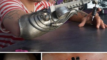 Keren! sebagai pengganti tangannya ia gunakan sebuah alat mesin. Mesin itu juga ia gunakan sebagai melukis tato di tubuh. Hasilnya bikin orang kagum. Foto: Bored Panda