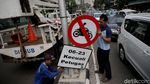 Dishub Copot Rambu Larangan Melintas Motor di HI-Monas