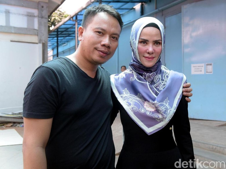 Vicky Prasetyo-Angel Lelga Habiskan Rp 1 Miliar untuk Katering Nikah Vicky Prasetyo-Angel Lelga Habiskan Rp 1 Miliar untuk Katering Nikah