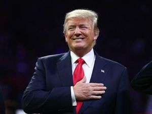 Pemerintah AS Tutup, Senator Demokrat: Kesalahan Ada di  Trump!
