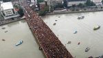 Foto: Lautan Manusia di Prosesi Black Nazarene yang Berujung Maut