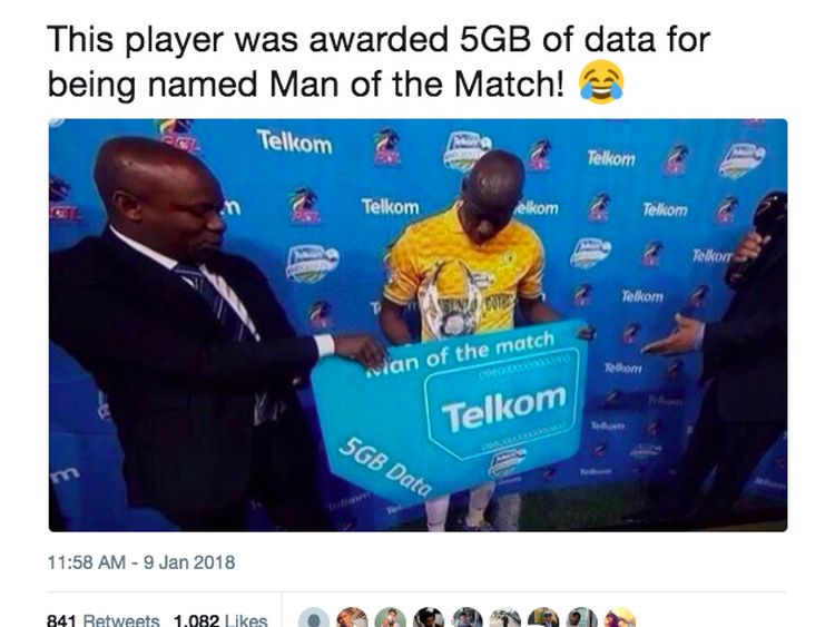 Untuk Man of The Match di Afrika: Paket Data 5GB, Bir, Sandal