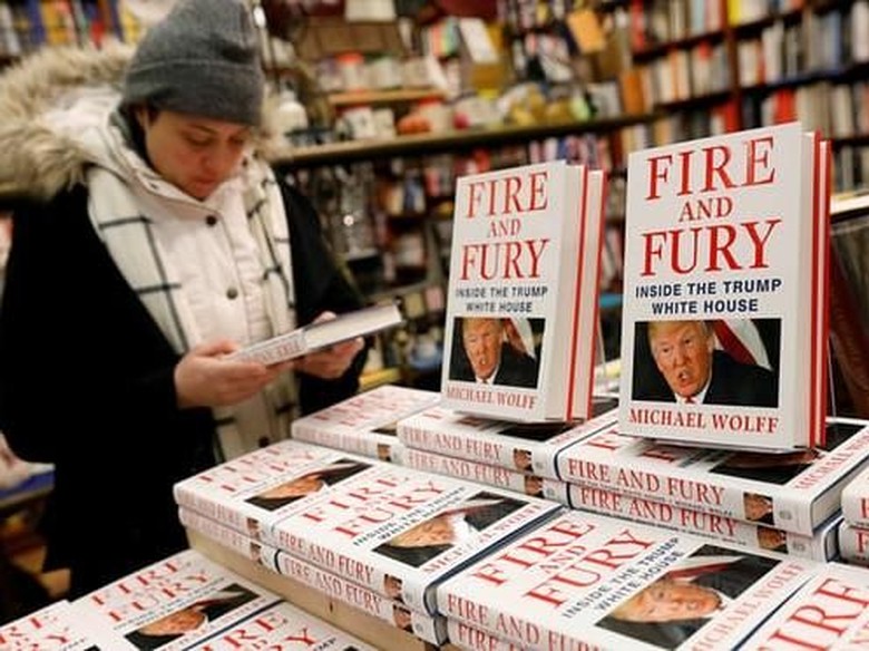 Buku Politik Donald Trump Merajai Inggris Buku Politik Donald Trump Merajai Inggris