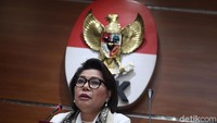Keduanya dikenai pasal merintangi penyidikan atau penegakan hukum.