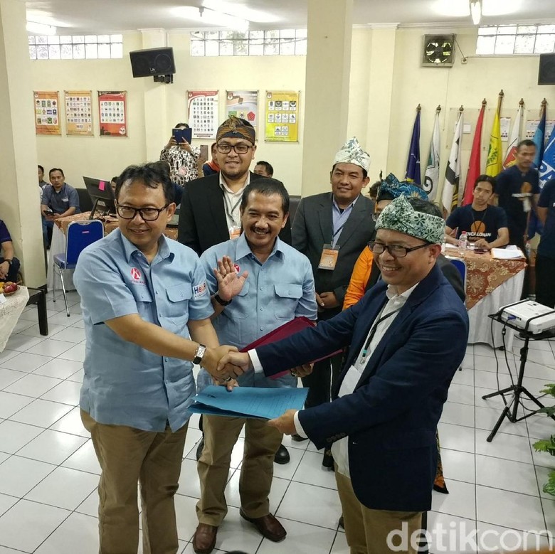 Yossi-Aries Janjikan Bangun Puskesmas Rawat Inap di Tiap Kelurahan Yossi-Aries Janjikan Bangun Puskesmas Rawat Inap di Tiap Kelurahan