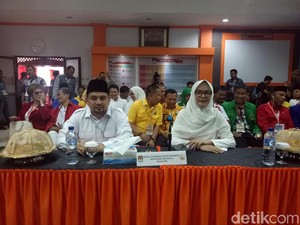 Pilwalkot Makassar, Duel Independen Vs Parpol