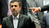 Saat Iran Buka Bursa Pilpres Tanpa Ahmadinejad
