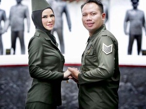 Dari Helikopter ke Kapal Pesiar, Persembahan Cinta Vicky Prasetyo ke Angel Lelga