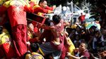 Foto: Lautan Manusia di Prosesi Black Nazarene yang Berujung Maut