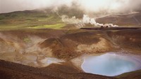 Gunung Api Krafla, sebelah timur laut Islandia, menjadi latar Eadu dalam Rogue One: A Star Wars Story, di mana Jyn Erso mencoba menyelamatkan ayahnya yang terluka (Krafla, Iceland) (Bob Krist/Corbis Documentary/Getty Images)