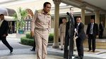 Ketika Sosok PM Thailand Berubah Jadi Replika Karton