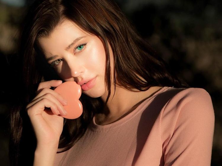 Unik! Orang-orang Ini Terlahir dengan Dua Warna Mata Berbeda