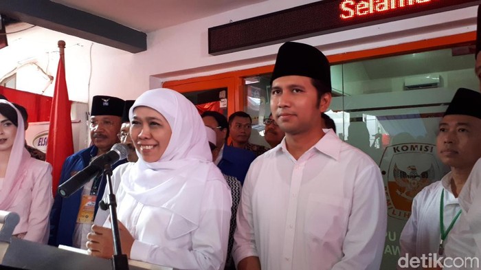 Daftar ke KPUD, Khofifah: Bismillah, Semoga Diridai Allah