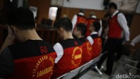 Sidang terhadap komplotan penyelundup sabu 1 ton yang ditangkap di Anyer, Banten, berlangsung siang ini.