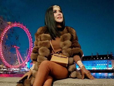 Foto: Deretan Busana Mewah Syahrini Liburan dari Swiss, London Hingga Jepang