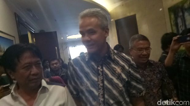 Tak Didampingi Gus Yasin, Ganjar Temui Surya Paloh di DPP NasDem