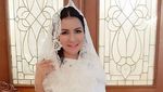 Si Seksi Five V yang Ingin Berhijab