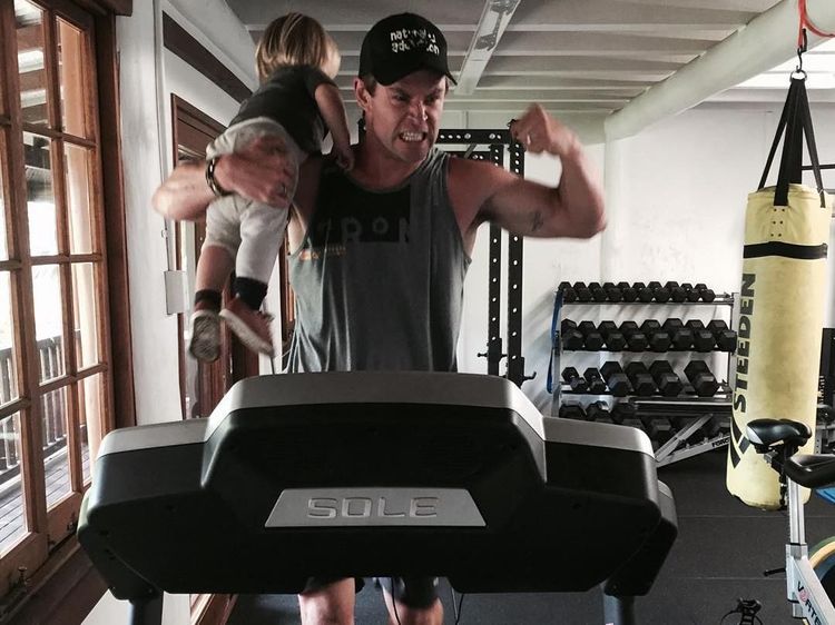Foto: Ini Olahraganya Chris Hemsworth Demi Tubuh Kekar Ala Dewa Asgard