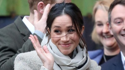 Foto: Rambut Berantakan, Meghan Markle Banjir Pujian dari Netizen