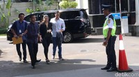 Keduanya tiba di KPK pada pukul 09.57 WIB, Rabu (10/1/2018).