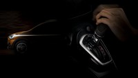 Foto bocoran transmisi matik Continuously Variable Transmission (CVT) yang dipasang Datsun pada Cross. Dibandingkan dengan transmisi matik konvensional, CVT menawarkan pengalaman berkendara yang lebih halus, lebih nyaman dan lebih efisien. Foto ini merupakan foto teaser Cross kedua yang dirilis Datsun. (Datsun).