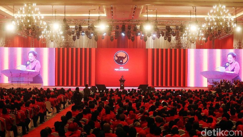 PDIP Kritik Pernyataan Zulkifli Soal Sikap Fraksi DPR Terkait LGBT PDIP Kritik Pernyataan Zulkifli Soal Sikap Fraksi DPR Terkait LGBT
