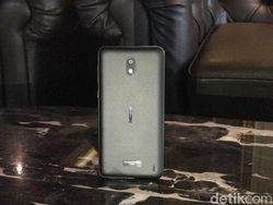 Penampakan Nokia 2: Smartphone Murah, Kuat 2 Hari