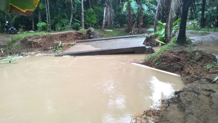 Banyuwangi Selatan Masih Banjir, Ini yang Dilakukan BPBD