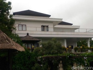 Penampakan Rumah Mewah yang Digerebek Polisi Terkait Cyber Fraud