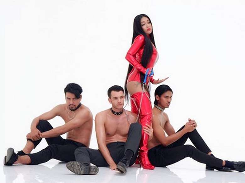 Klip Denada Dinilai Vulgar, Intip Proses Pembuatannya di Sini Klip Denada Dinilai Vulgar, Intip Proses Pembuatannya di Sini