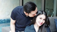 Roro Fitria dan Alona saat masih bayi sudah dapat kemewahan seperti anak Sandra Dewi nggak ya? Foto: Instagram/sandradewi