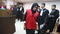 Namun, hasil sumbangan terbukti tidak sepenuhnya untuk perawatan anaknya, melainkan dimanfaatkan untuk keperluan sehari-hari. 