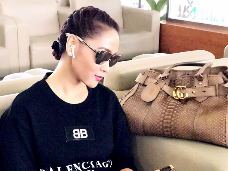 Tampilan Ratusan Juta Inul, Arisan Rp 5 M Calon Istri Denny Sumargo Tampilan Ratusan Juta Inul, Arisan Rp 5 M Calon Istri Denny Sumargo