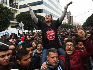 Aksi Protes Kenaikan Harga Pangan di Tunisia Mulai Diwarnai Penjarahan
