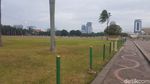 Before-After Monas yang Kini Tanpa Pagar Pembatas Rumput