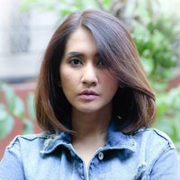 Cut Memey juga artis yang berdarah Aceh. Ibu dua anak ini kini sudah jarang tampil di layar kaca. Foto: Instagram