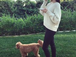 CEO Snapchat Tokcer, Supermodel Seksi Langsung Hamil