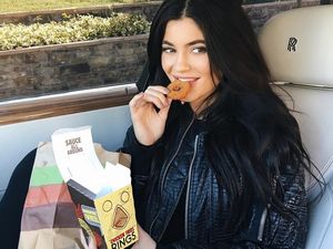 Selamat! Kylie Jenner Melahirkan Bayi Perempuan