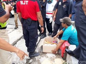 Sesosok Bayi Ditemukan Warga Mengapung di Sungai Kota Malang