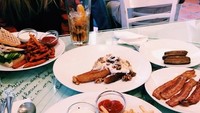 Ini tampilan sajian makanan Kylie. Ko porsinya terlihat banyak ya? Foto: Instagramkyliejenner