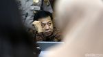 Jalani Sidang, Novanto Khusyuk Dengarkan Saksi