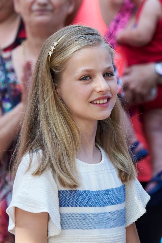 Putri Leonor yang berusia 12 tahun memiliki rambut pirang dan mata biru yang indah. Foto: Getty Images