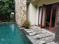 Penampakan rumah mewah yang digerebek terkait cyber fraud